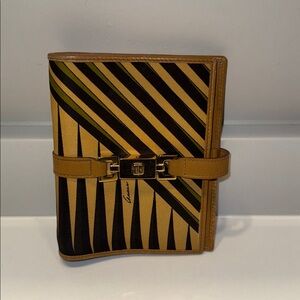 Authentic Vintage Gucci Jackie Wallet / Agenda